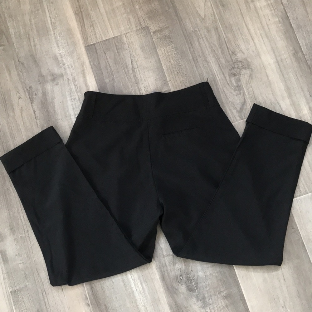 Bar III Crop Pant. - Picture 6 of 10
